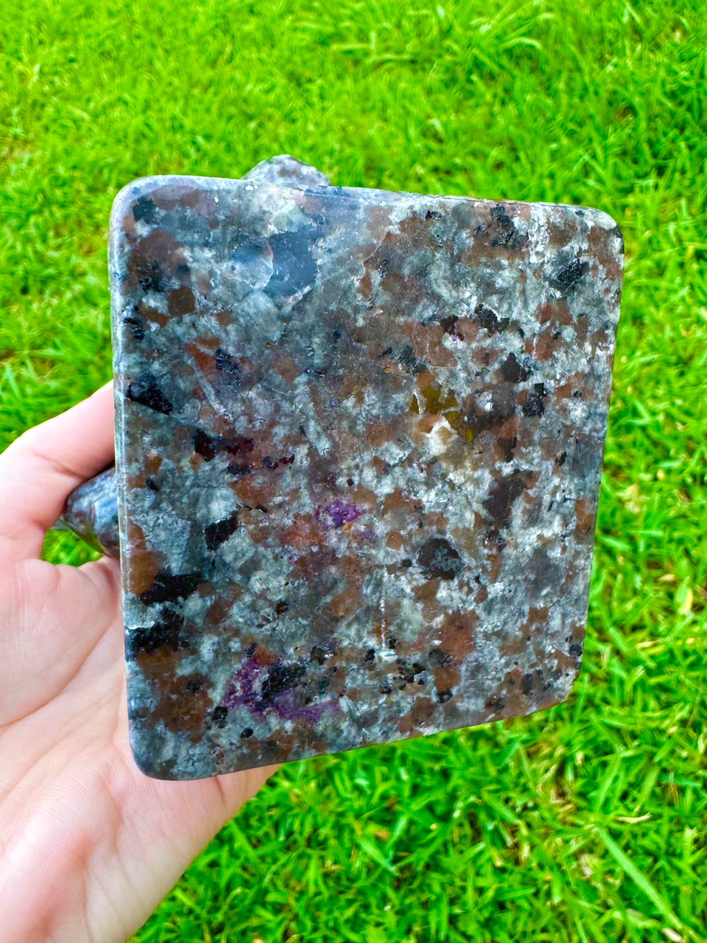 4.9" Large Yooperlite Gargoyle *UV REACTION*