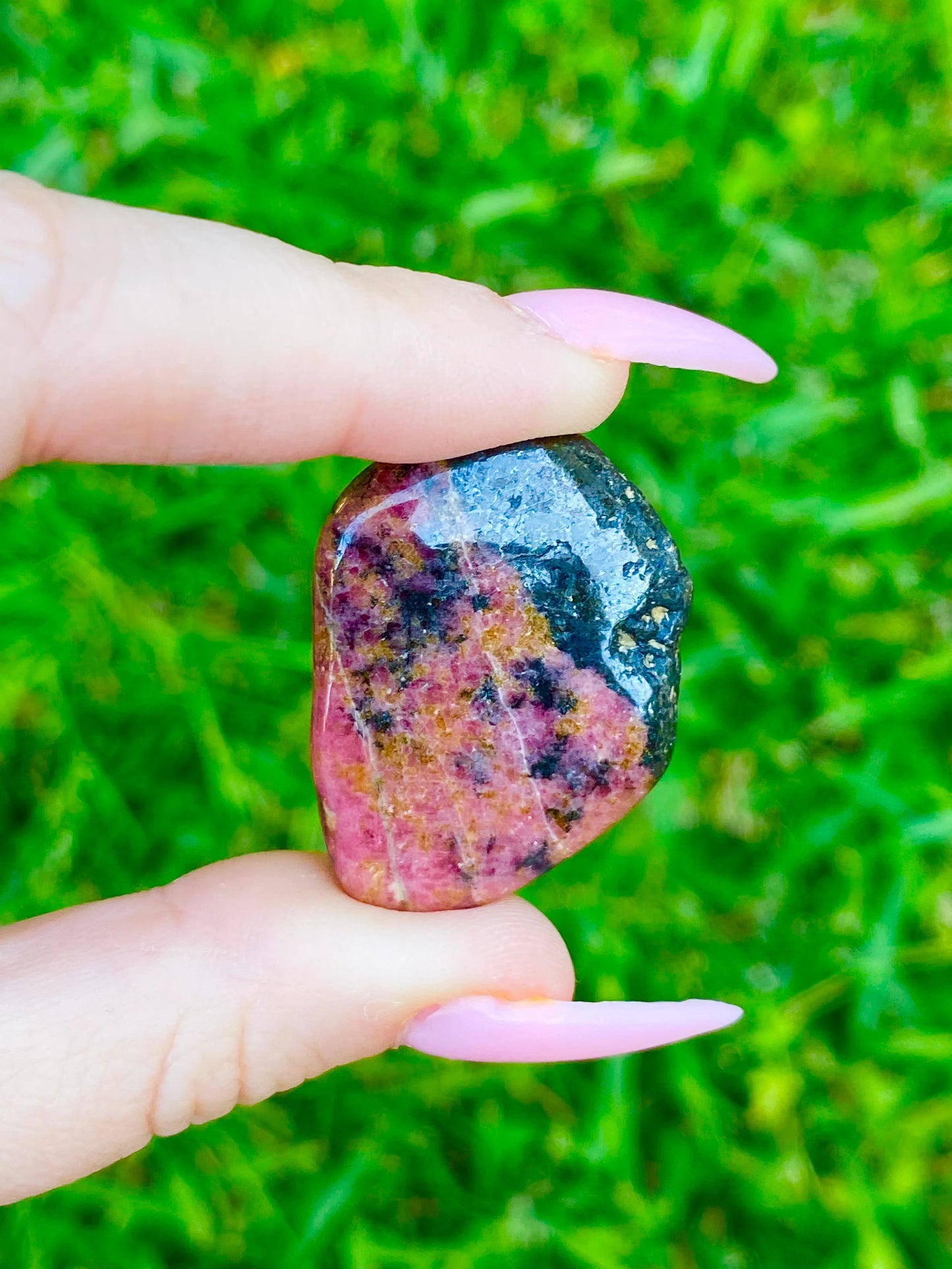 Rhodonite Tumble Crystal 1-1.50"