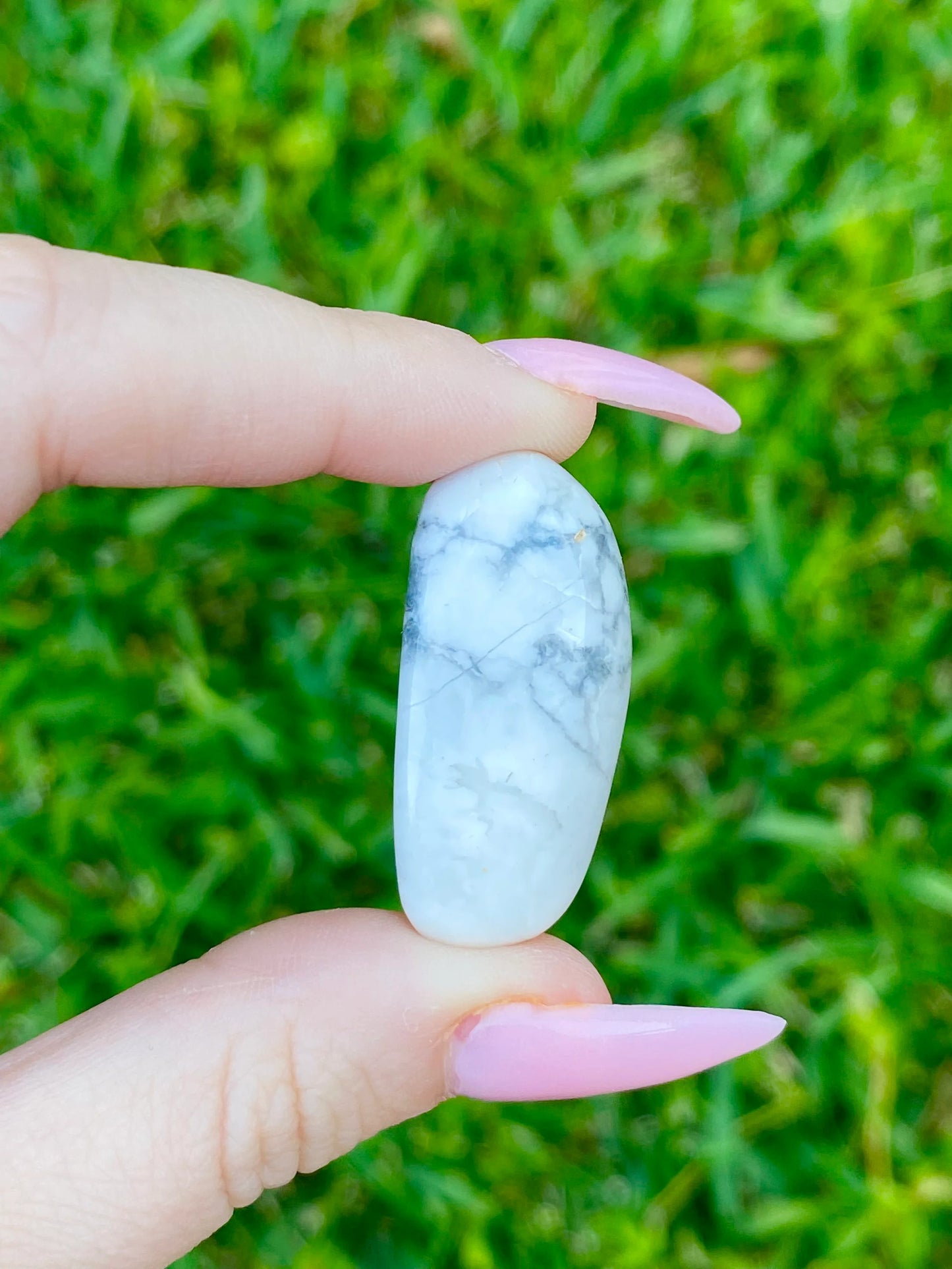 Howlite Tumble Crystal 0.75-1.25"