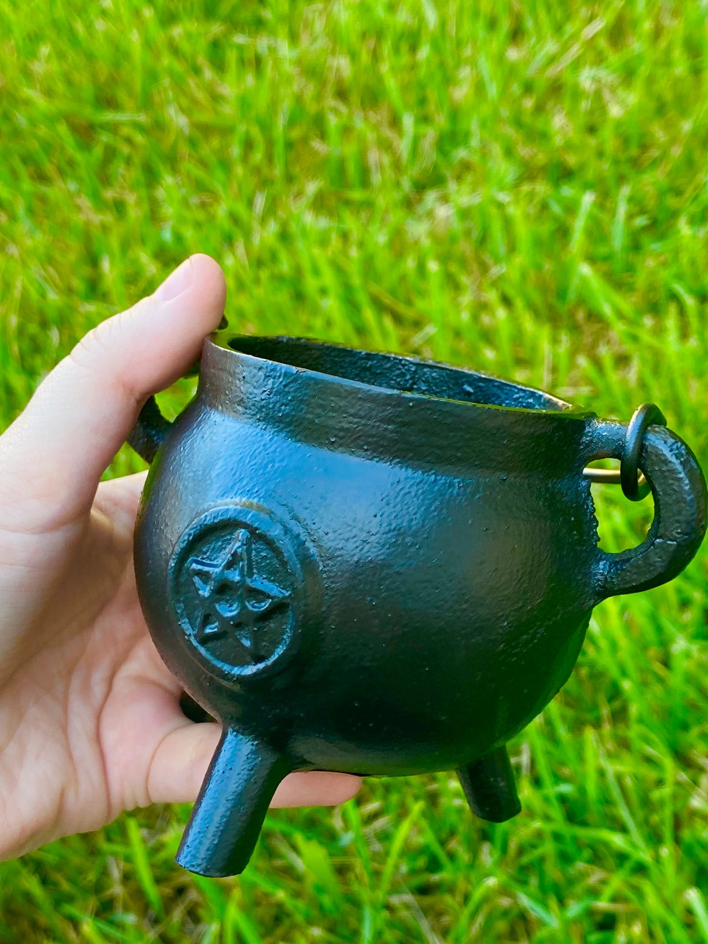 4.5" Cast Iron Cauldron : Pentagram