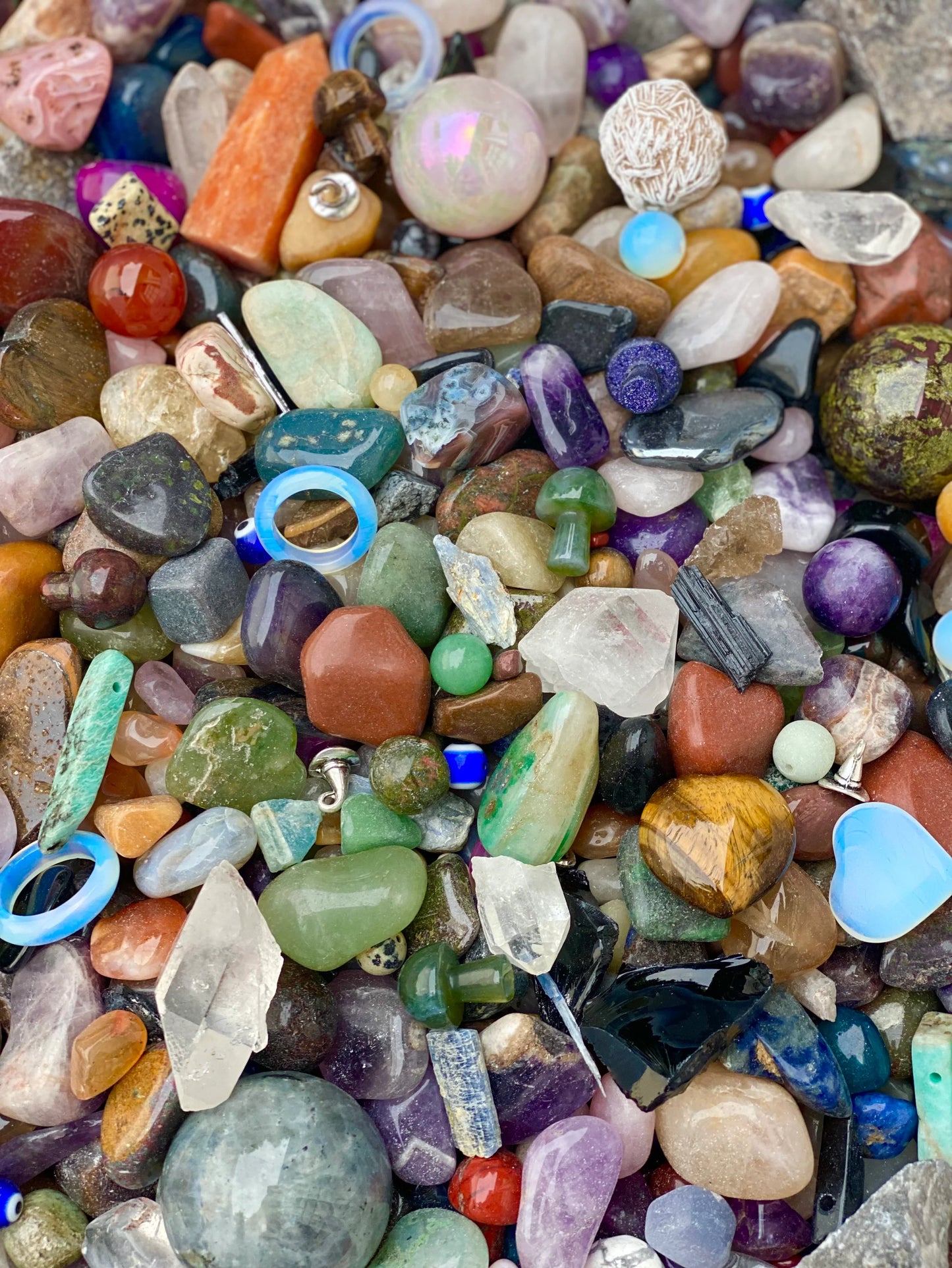 Crystal Confetti, MEGA LEGION Scoops, Lucky Crystal Scoops, Assorted Crystals