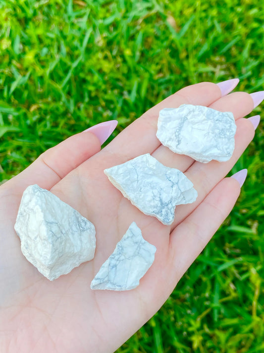 Howlite Raw Crystal 1-2"
