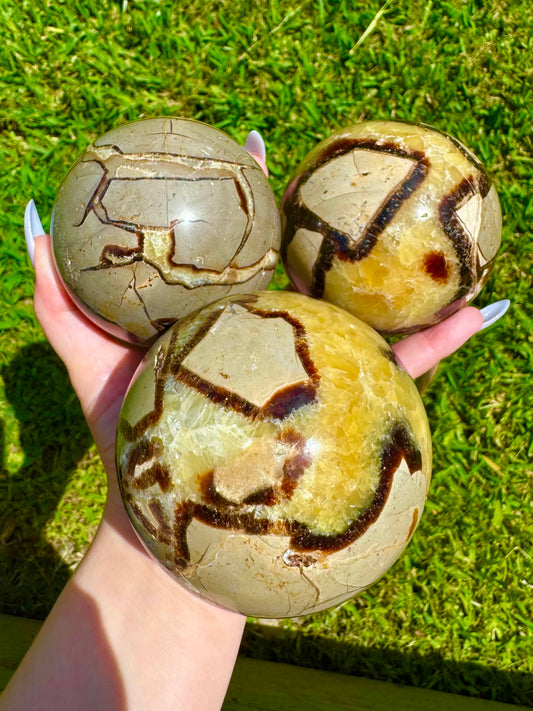 Septarian Sphere *CHOOSE YOUR CRYSTAL SIZE*