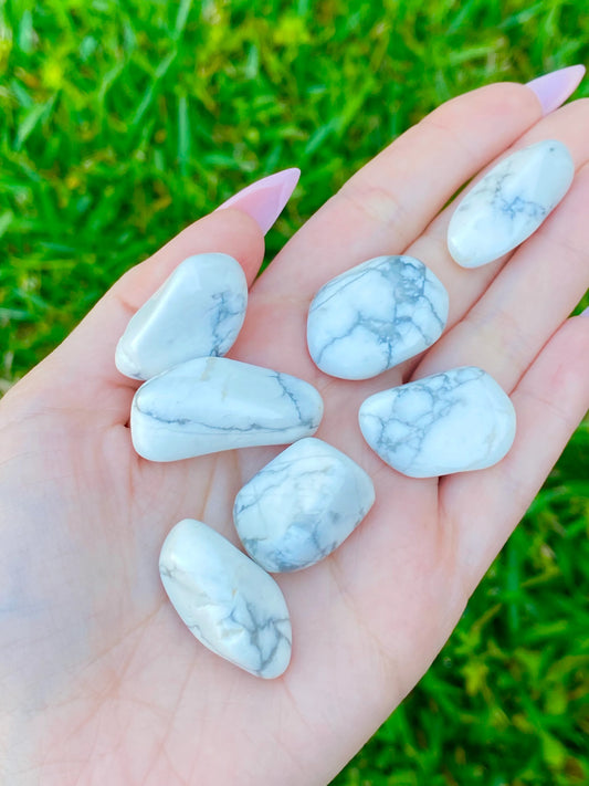 Howlite Tumble Crystal 0.75-1.25"