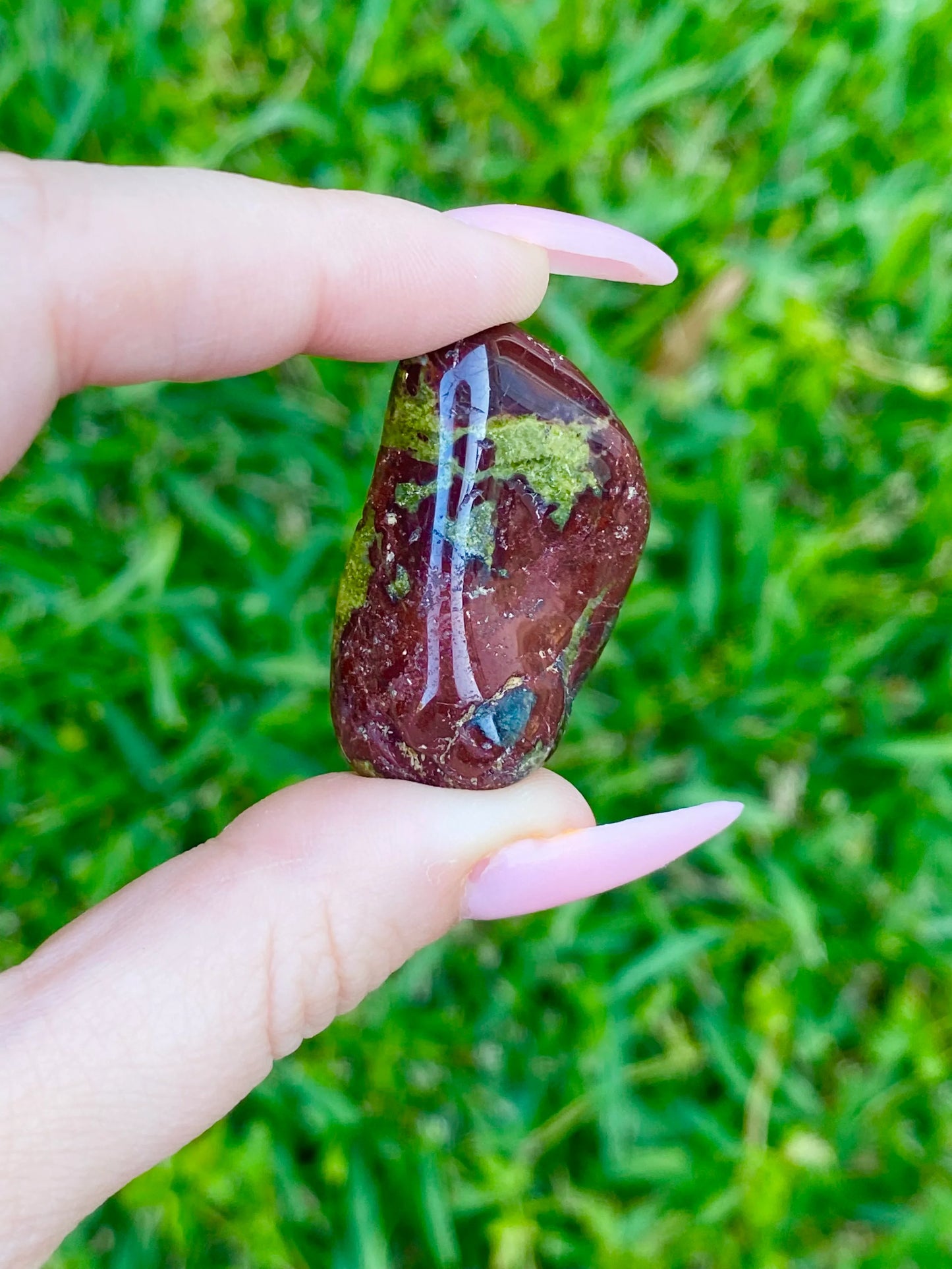 Bloodstone Tumble Crystal 1-1.50"
